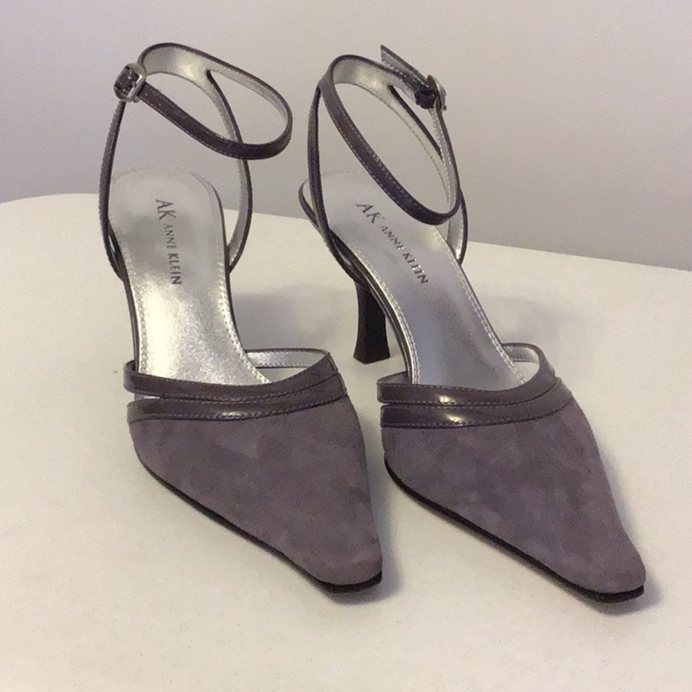 New anne klein heels
